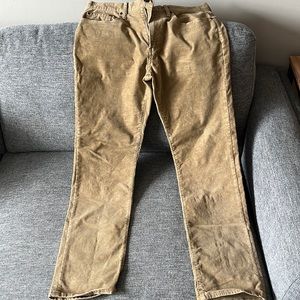 Never worn Gap 1969 corduroy jeans. Slim fit 33” waist x 32” length